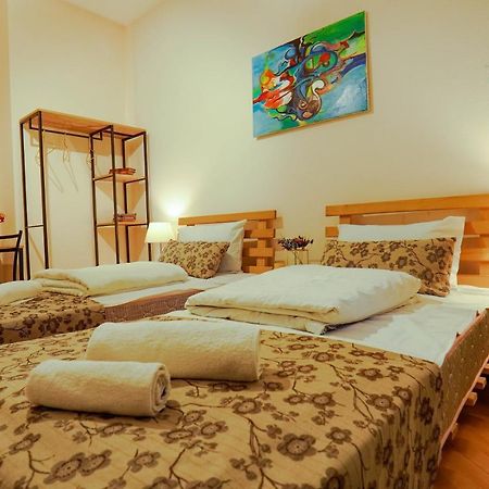 Check-In Hotel Tbiliszi Kültér fotó