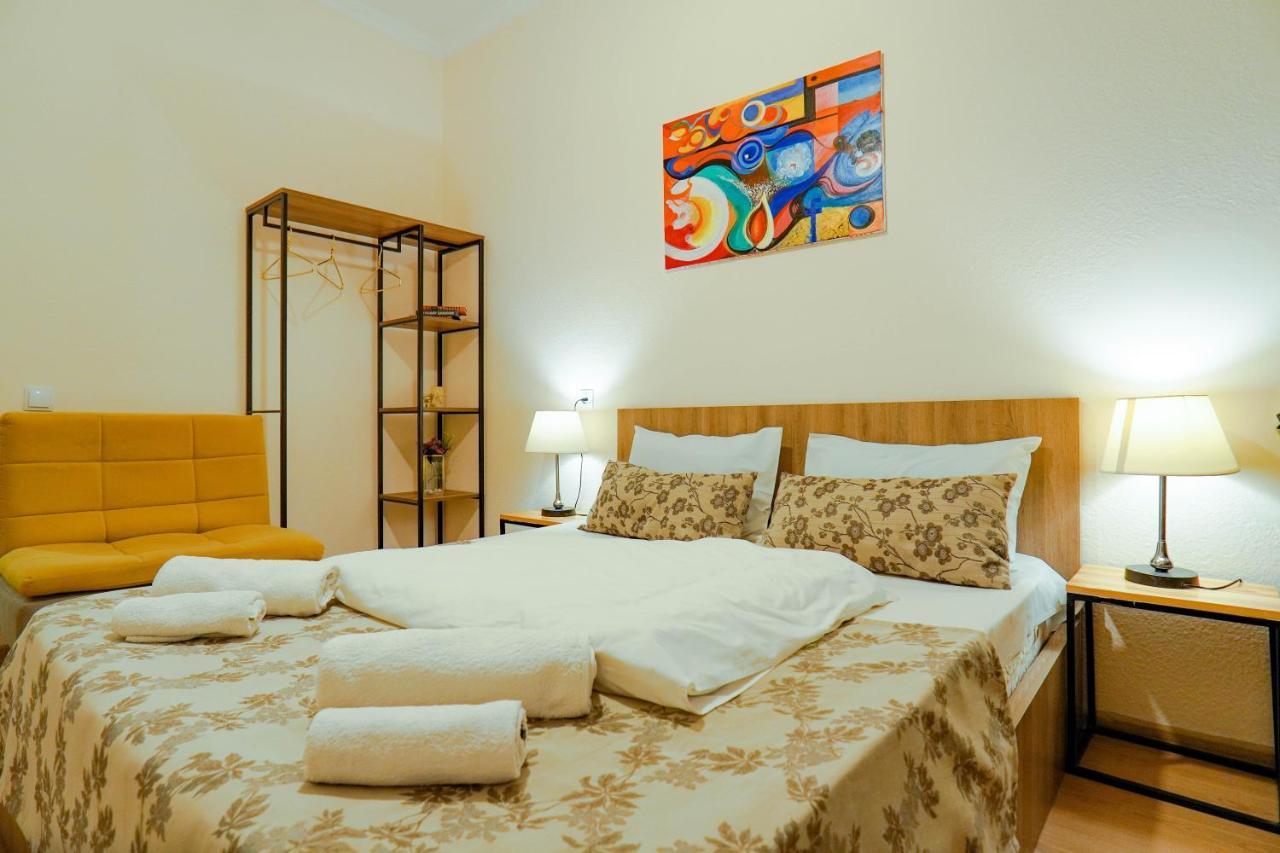 Check-In Hotel Tbiliszi Kültér fotó