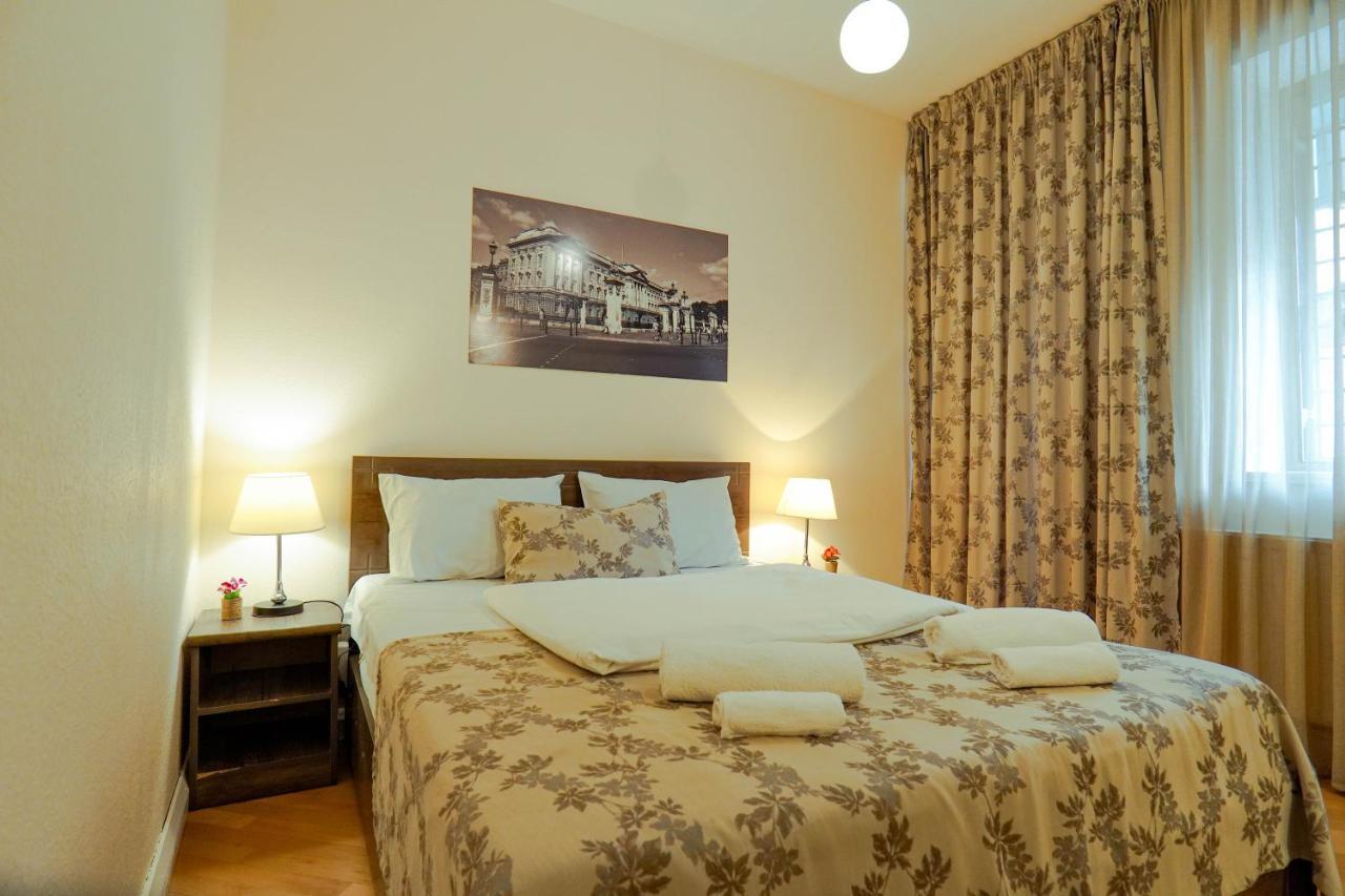 Check-In Hotel Tbiliszi Kültér fotó