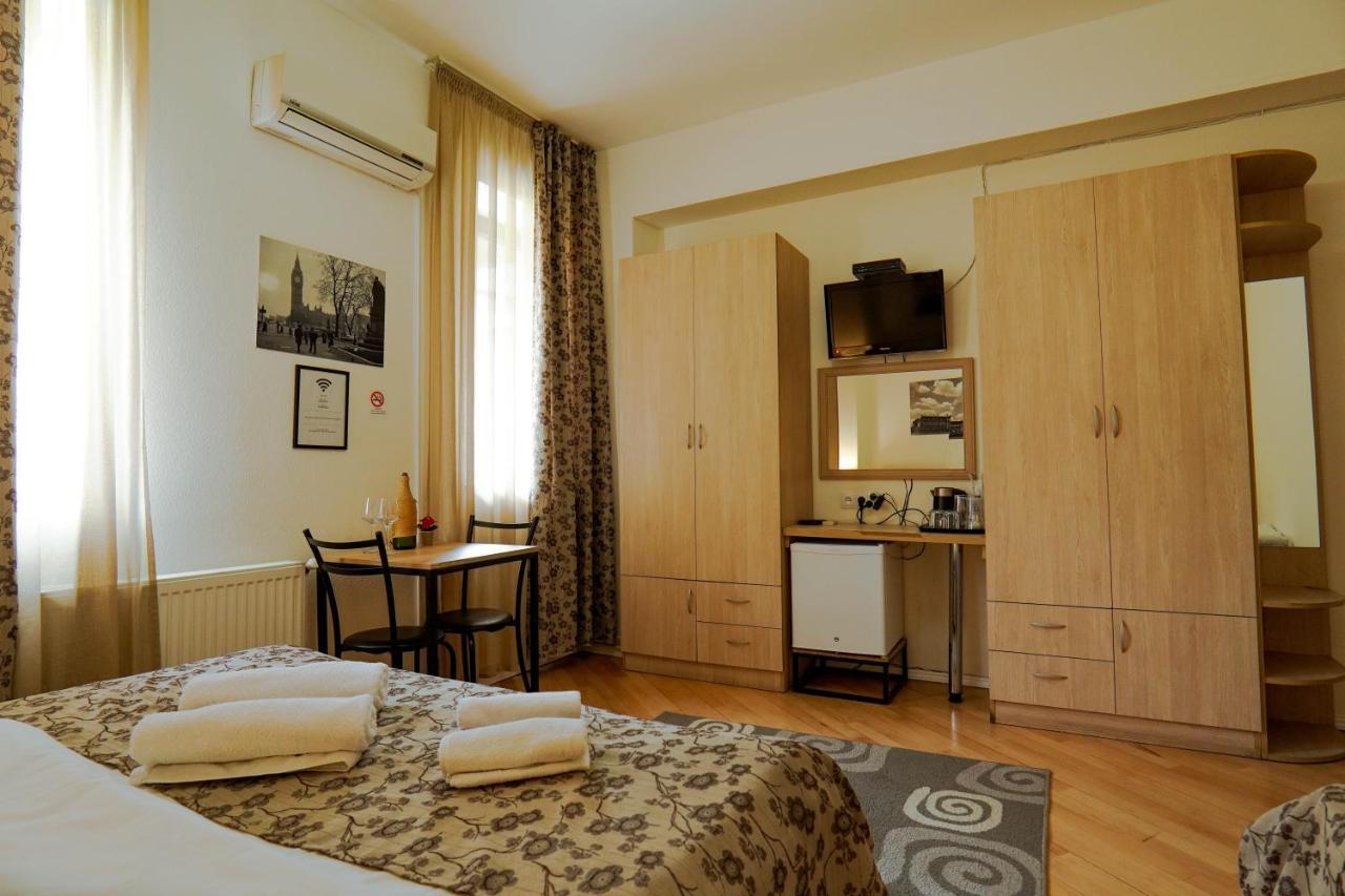 Check-In Hotel Tbiliszi Kültér fotó