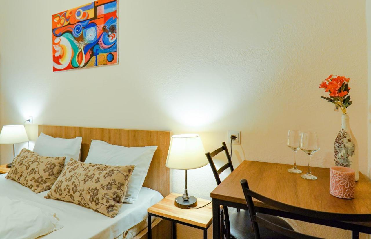 Check-In Hotel Tbiliszi Kültér fotó